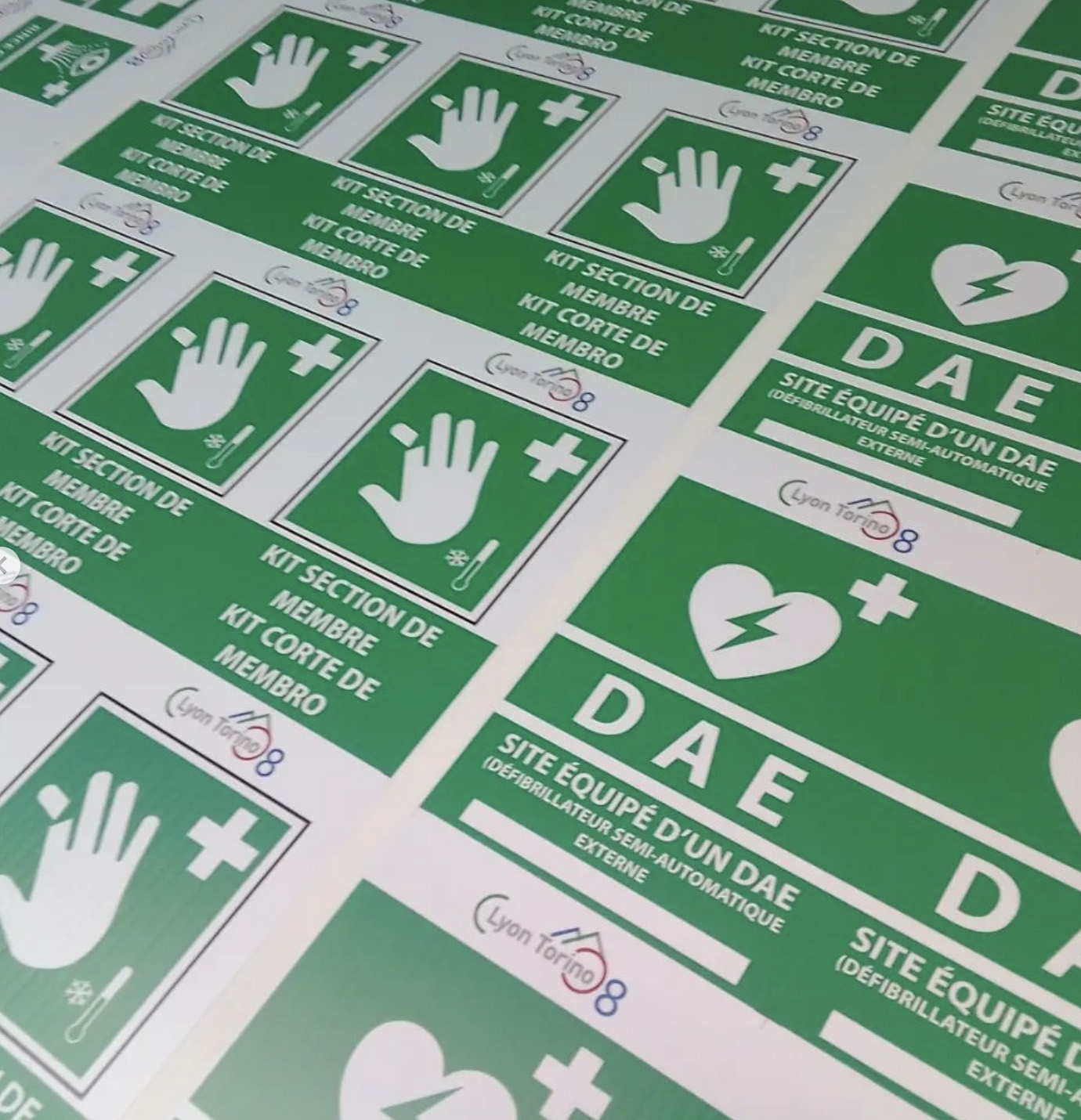 Signalétique en plaque gravée à Annemasse 74