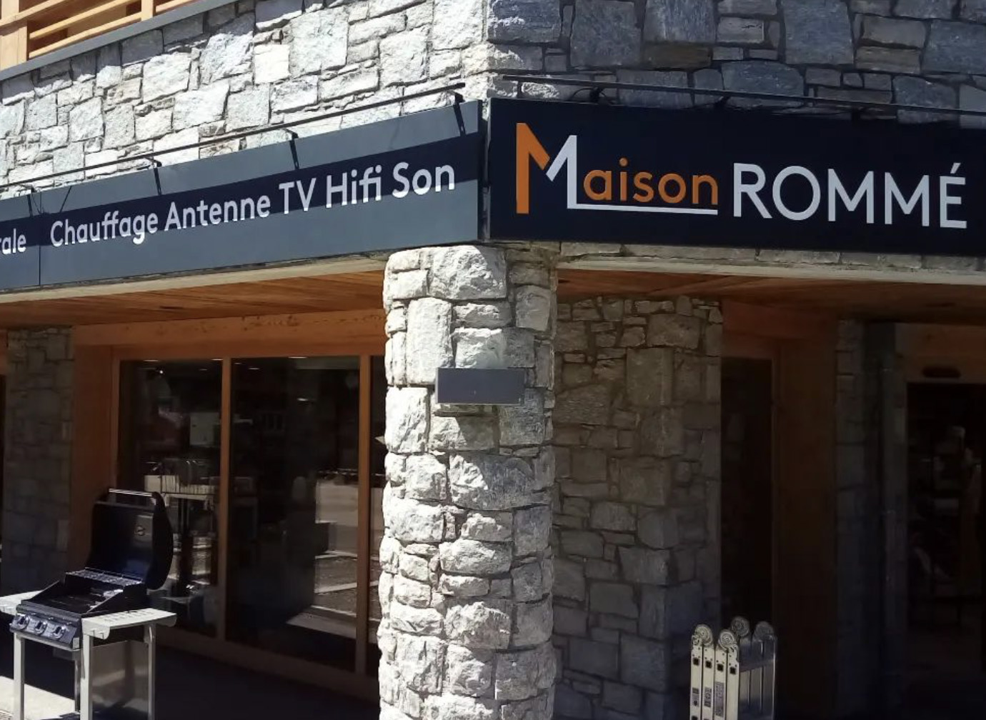 Enseigne Panneau éclair, enseigne pro, pose et personnalisation Speyser Imprimerie 74 Annemasse