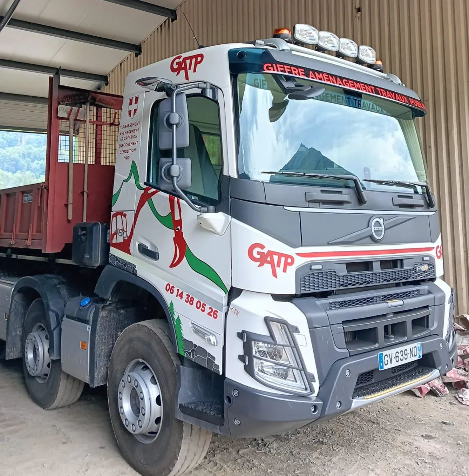 Covering poids lourd marquage adhésif découpe au fil 74 Haute-Savoie Annemasse