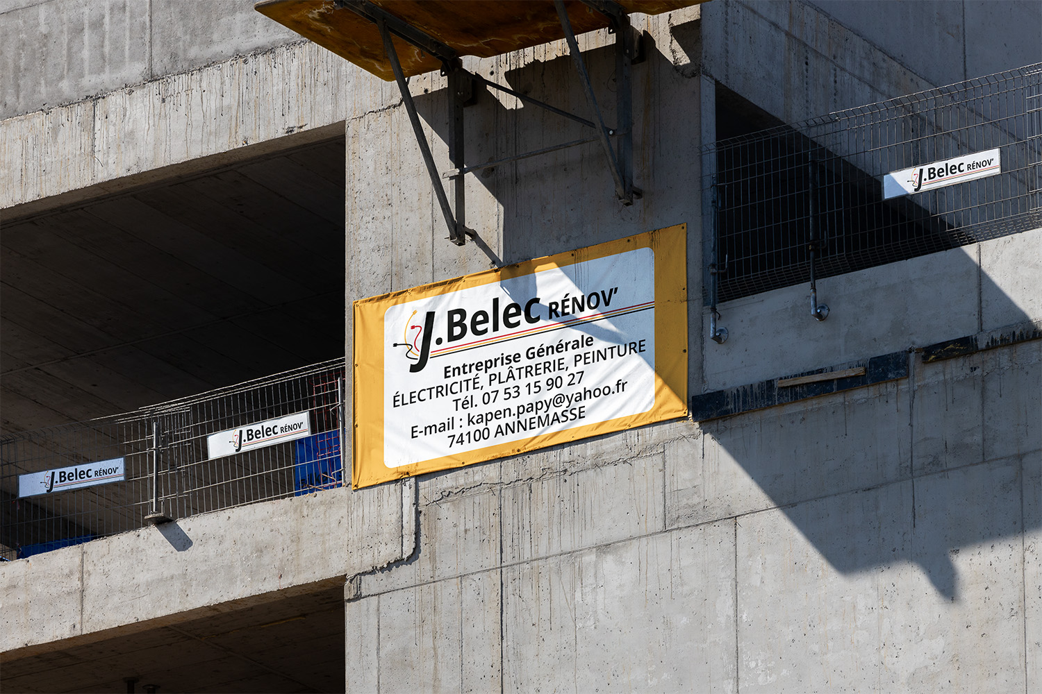 Banderole publicitaire mobile chantier 74 Haute-Savoie Annemasse