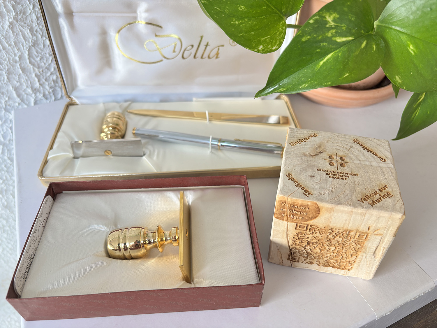 Tampons finitions luxe pour cadeau coffret pretium à Annemasse (74)