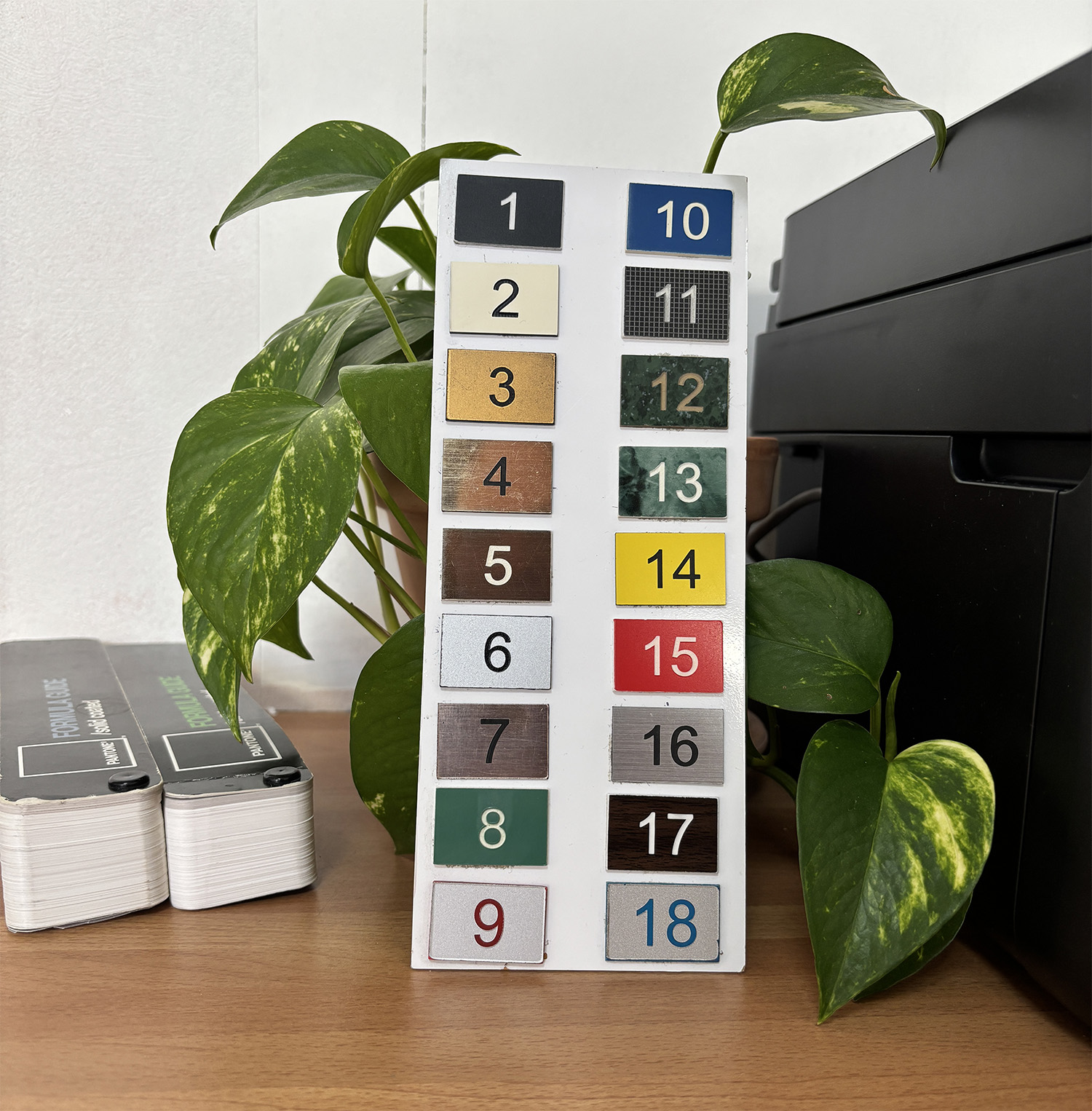 Nuancier pour gravure de plaque de boite aux lettres, plaques professionnelles à Annemasse 74